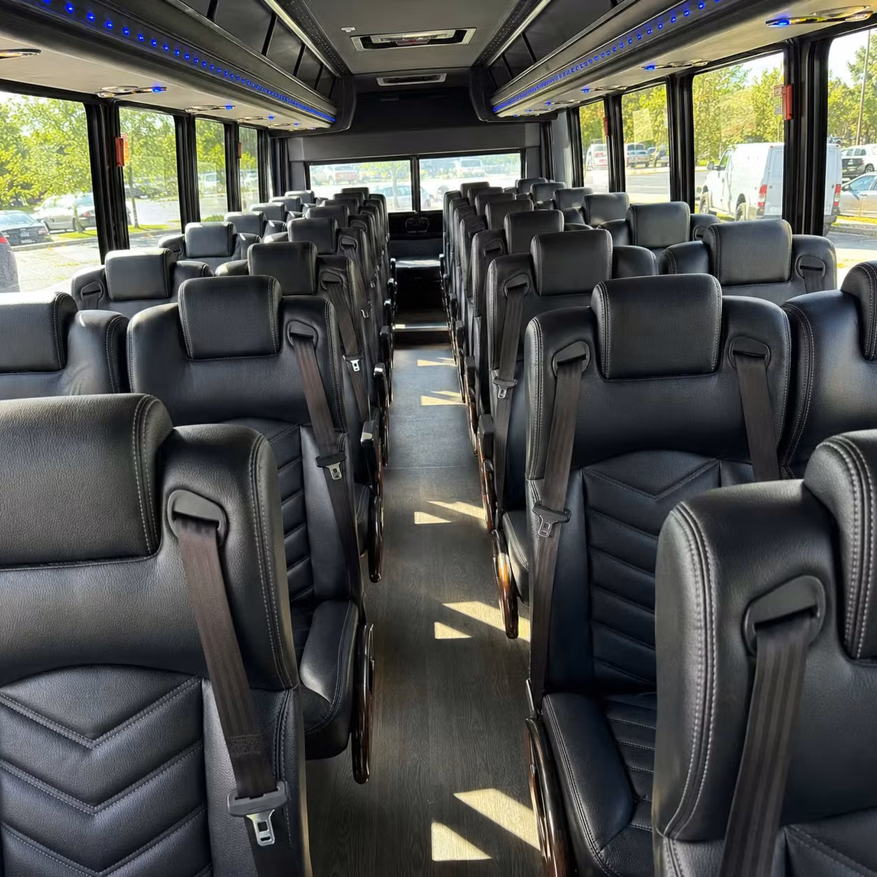 st paul 30 passenger minibus rental