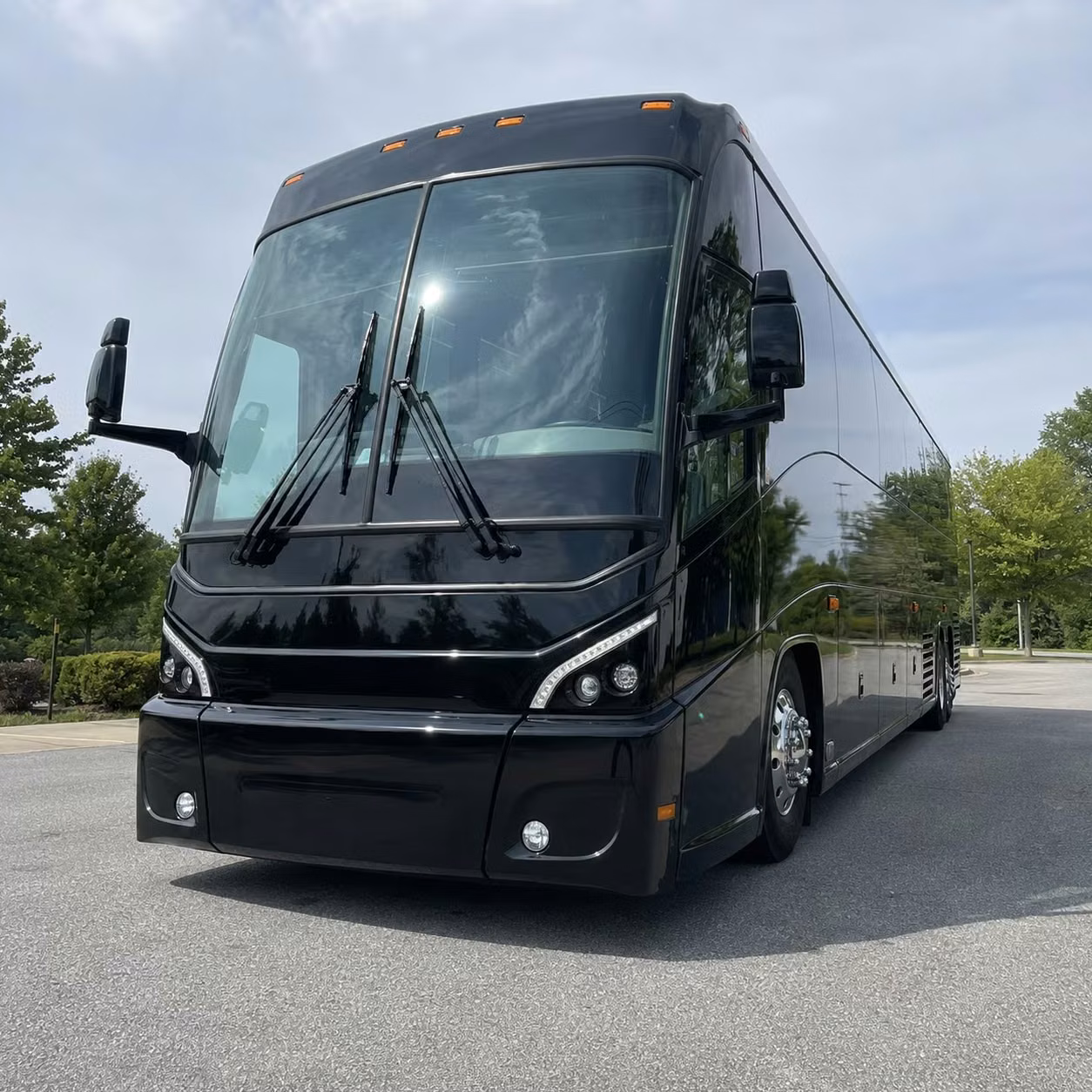 you can count on busrentalstpaul com for st paul employee transportation that fits your schedule your headcount and your budget